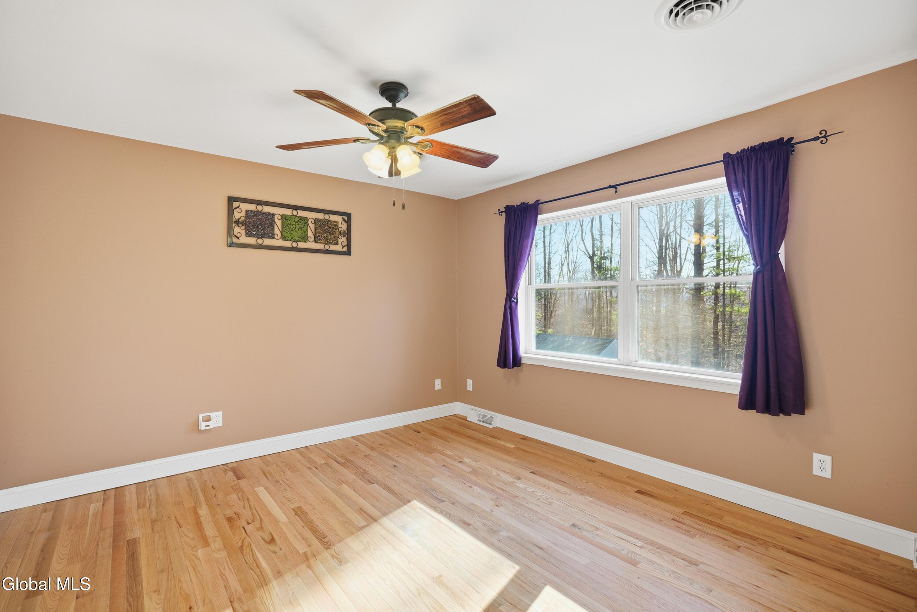 1022 Sterling Ridge Drive Rensselaer, NY 12144 - Photo 19 of 33 20