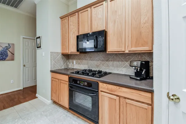 $2,400 | 2607 Easton Springs Court, Pearland, TX 77584