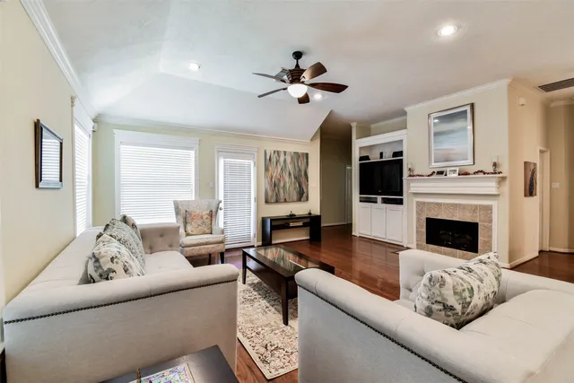 $2,400 | 2607 Easton Springs Court, Pearland, TX 77584