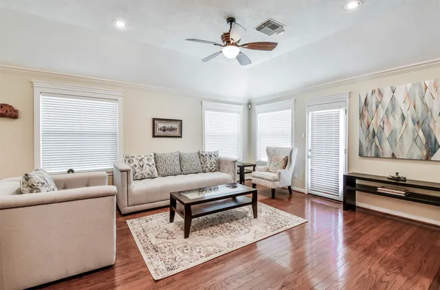 $2,400 | 2607 Easton Springs Court, Pearland, TX 77584