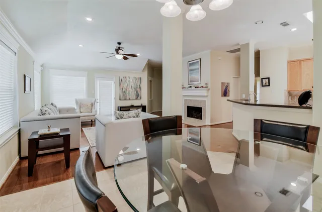 $2,400 | 2607 Easton Springs Court, Pearland, TX 77584