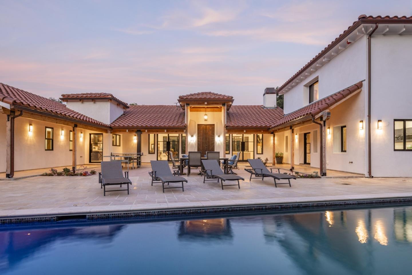 372 Corral De Tierra Road Salinas, CA 93908 - Photo 6 of 33