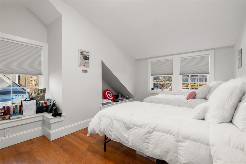 11 Hilliard Street, Unit 1 Cambridge, MA 02138 - Photo 14 of 17