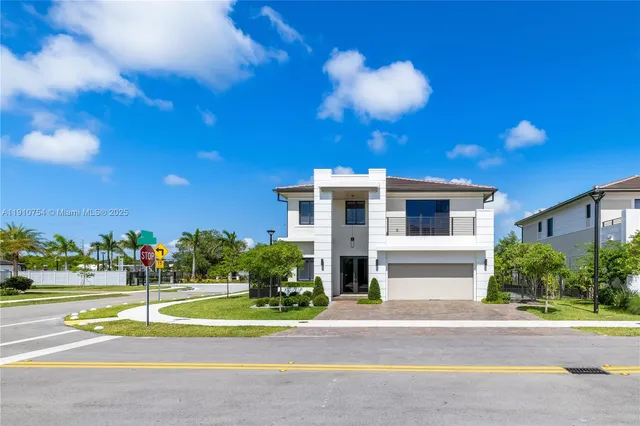 $2,250,000 | 12021 Southwest 82nd Place, Miami, FL 33156