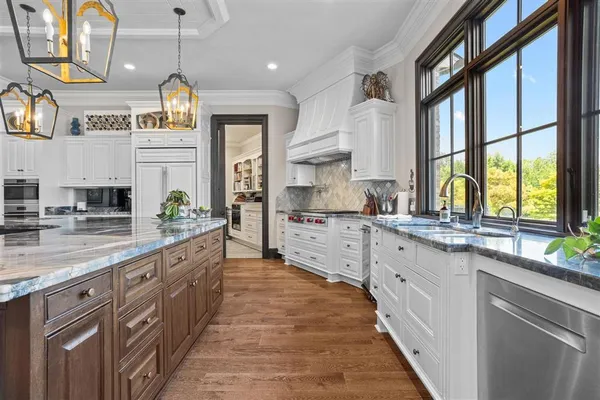 $1,848,500 | 6129 East Myrtle Bay Drive, Lake Charles, LA 70605