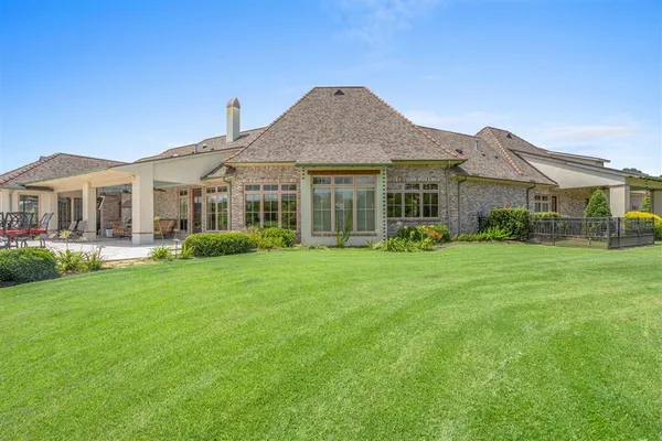 $1,848,500 | 6129 East Myrtle Bay Drive, Lake Charles, LA 70605