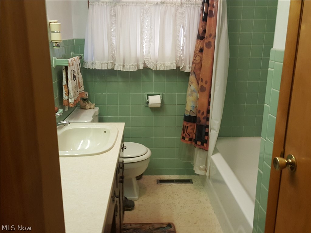 635 Meadville Road Davisville, WV 26142 - Photo 13 of 25 Gallery Image 13