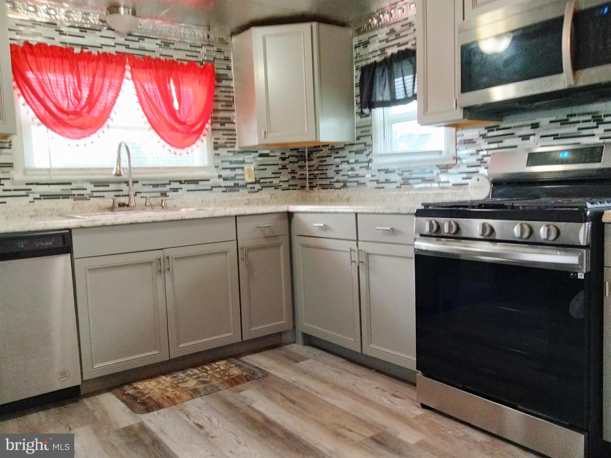 4 Oak Drive Sicklerville, NJ 08081 - Photo 4 of 25