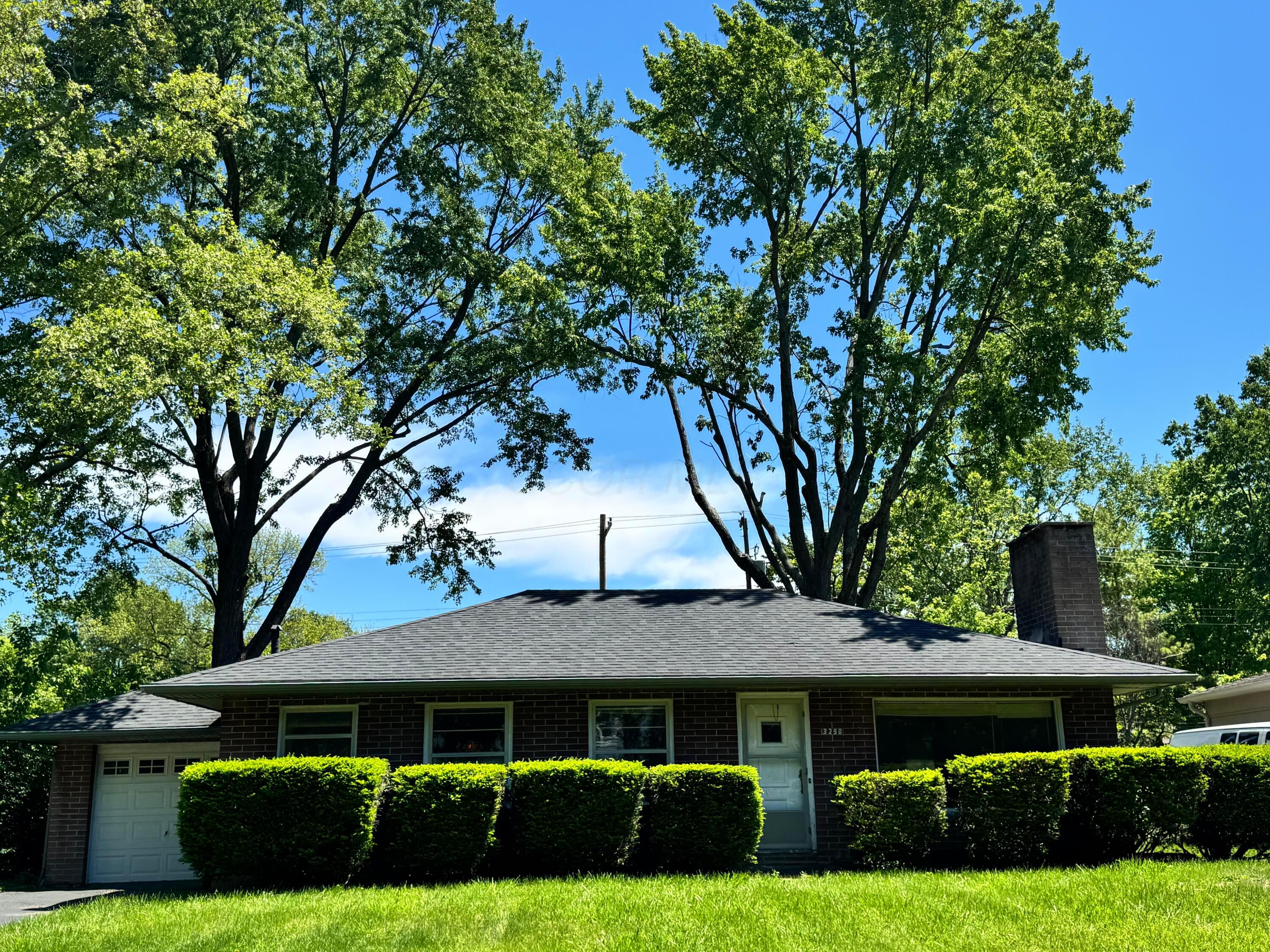 3250 Ainwick Road Columbus, OH 43221 - Photo 2 of 9 IMG_7635