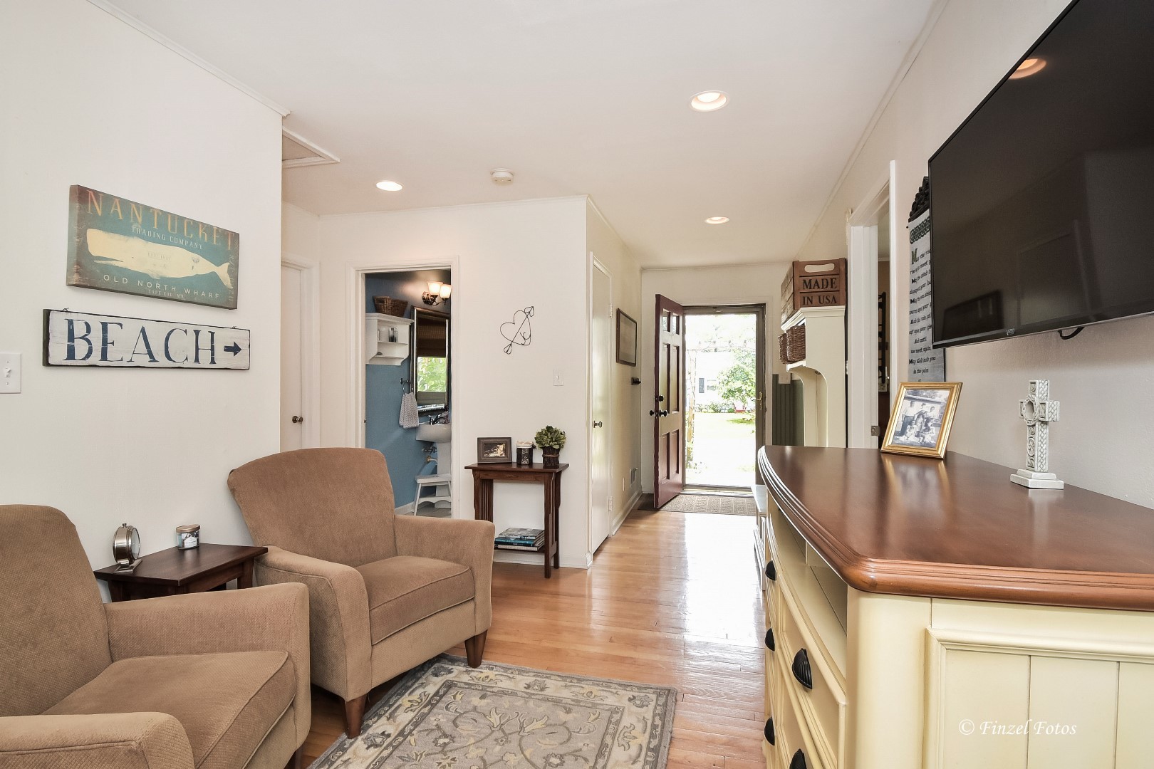 509 Nash Road Crystal Lake, IL 60014 - Photo 2 of 19 Gallery Image 2