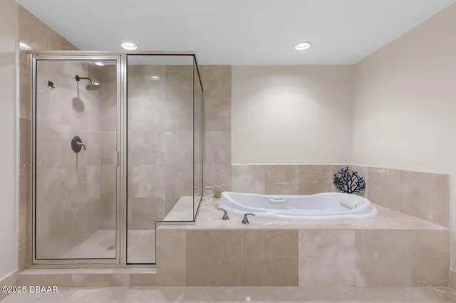 $3,500 | 231 Riverside Drive, Unit 902, Holly Hill, FL 32117