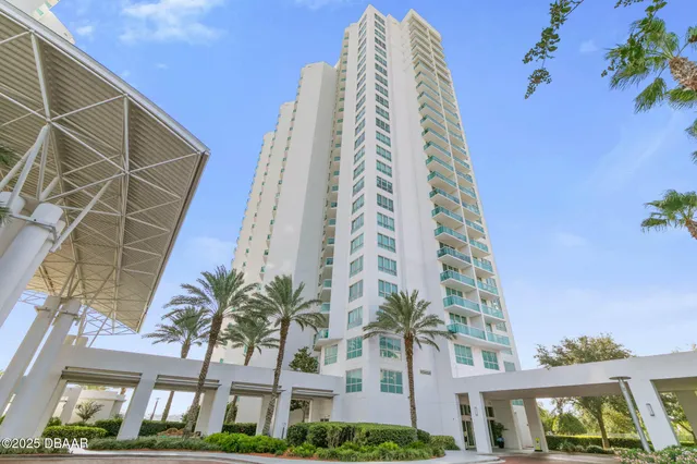 $3,500 | 231 Riverside Drive, Unit 902, Holly Hill, FL 32117