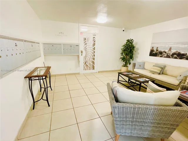 $155,000 | 419 Golden Isles Drive, Unit 106, Hallandale Beach, FL 33009
