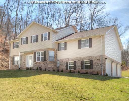 46 Boston Cmns Winfield, WV 25213 - Photo 1 of 16 Exterior Front.