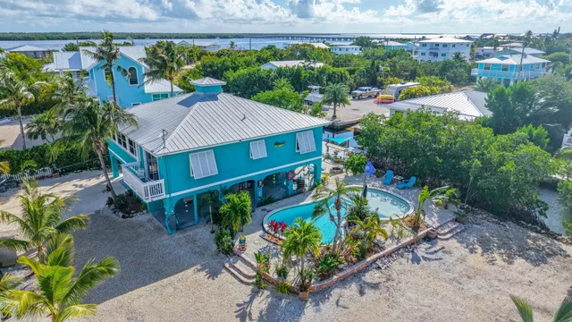$1,420,000 | 30890 Granada Avenue, Big Pine Key, FL 33043