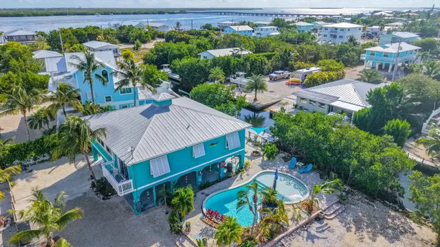 $1,420,000 | 30890 Granada Avenue, Big Pine Key, FL 33043