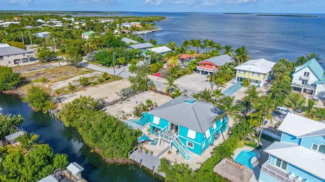 $1,420,000 | 30890 Granada Avenue, Big Pine Key, FL 33043