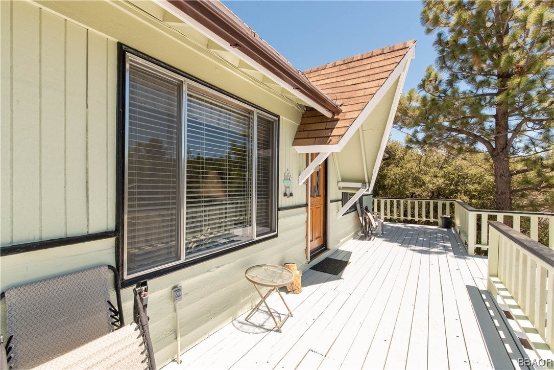 1297 Ridge Road Fawnskin, CA 92333 - Photo 12 of 36 Gallery Image 12