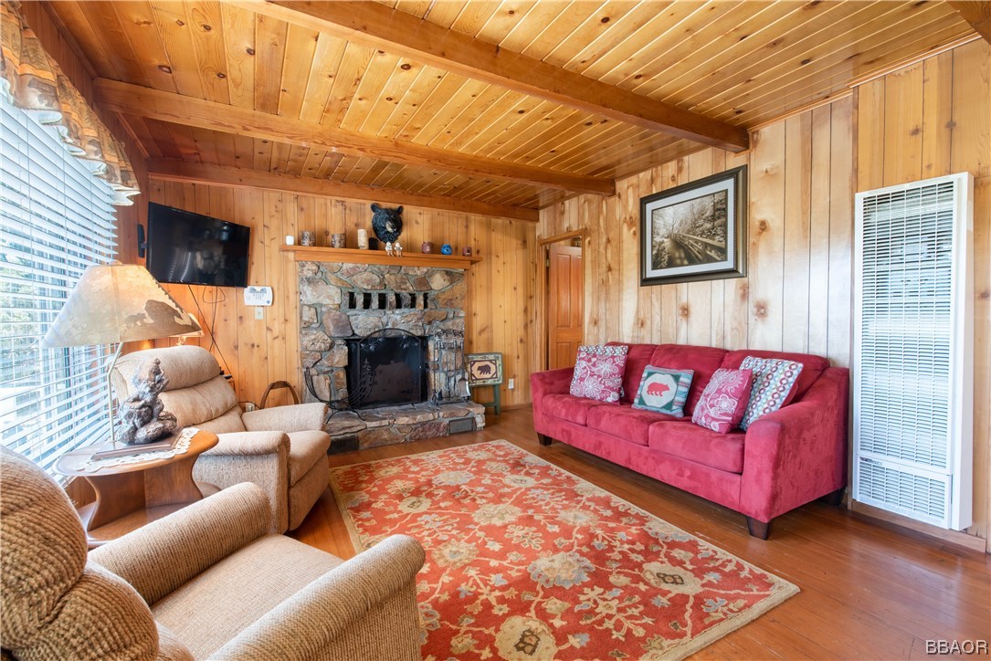 1297 Ridge Road Fawnskin, CA 92333 - Photo 17 of 36 Gallery Image 17