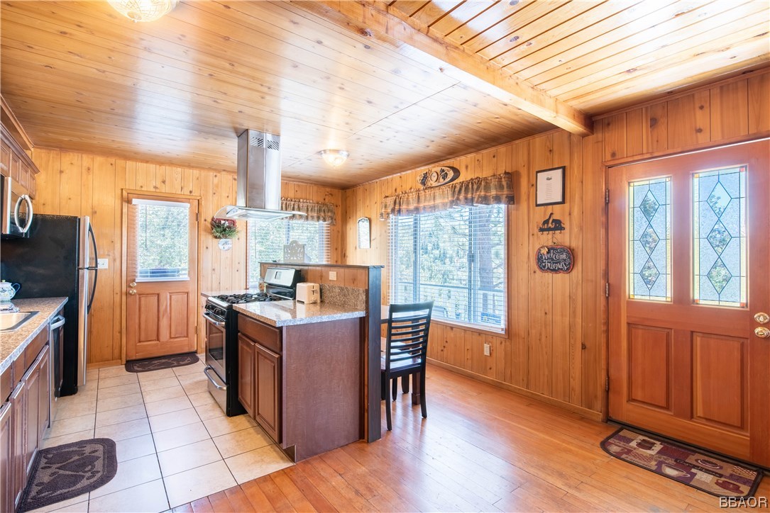 1297 Ridge Road Fawnskin, CA 92333 - Photo 22 of 36 Gallery Image 22