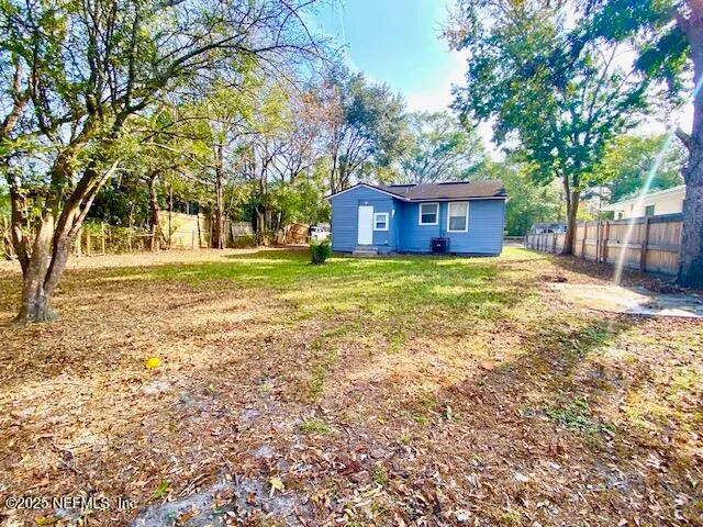 $1,225 | 2162 Allandale Circle North, Jacksonville, FL 32254