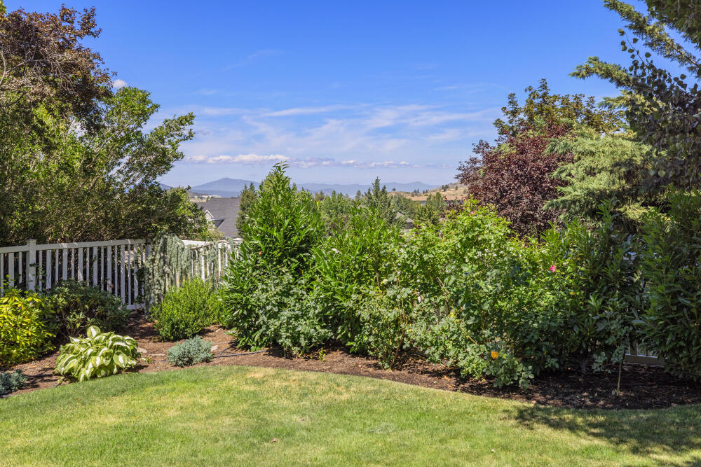 1781 Quail Ridge Drive Klamath Falls, OR 97601 - Photo 67 of 82 1781QuailRidgeDr-28