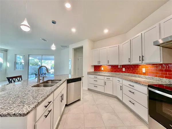 $2,850 | 14367 59th Circle East, Bradenton, FL 34211