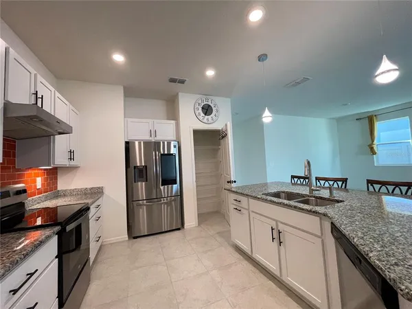 $2,850 | 14367 59th Circle East, Bradenton, FL 34211