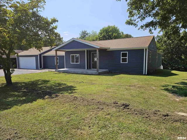 $249,000 | 16530 East Fairfield Road, Mount Vernon, IL 62864