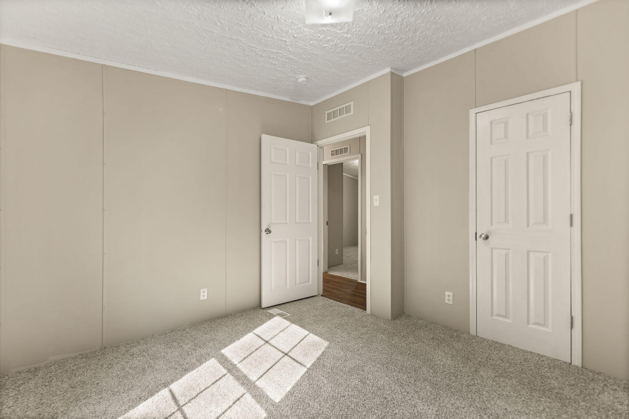 956 Cove Road Stanton, KY 40380 - Photo 35 of 72 Bedroom 3