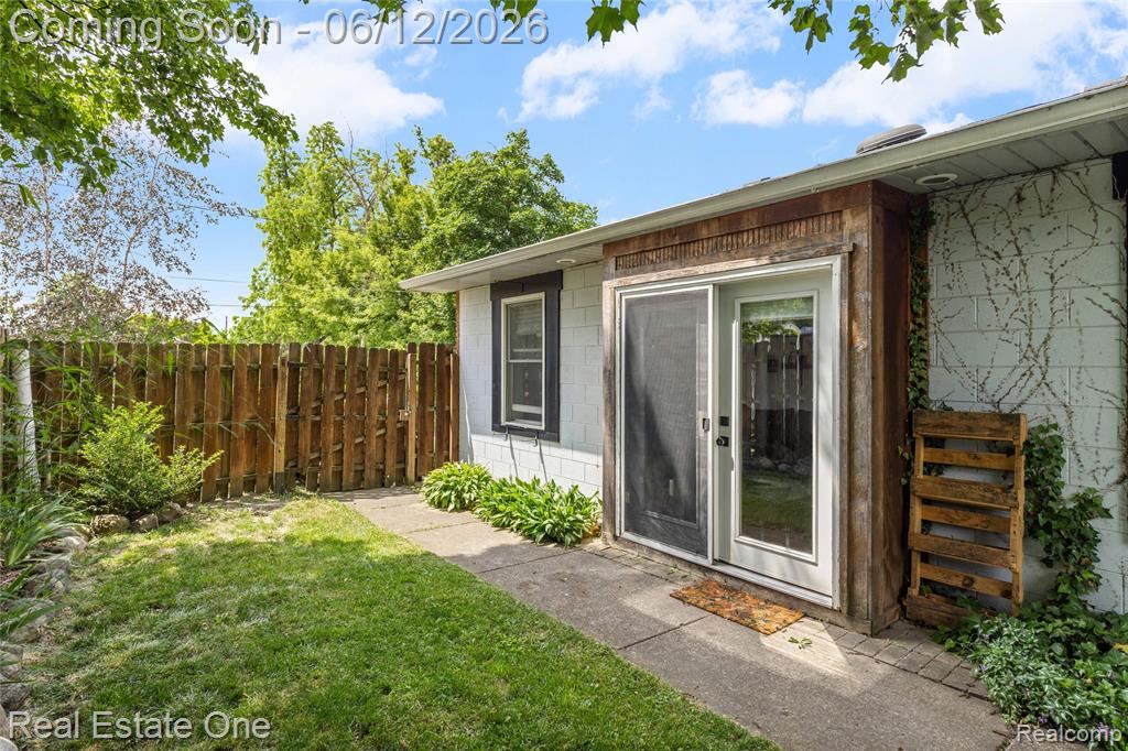 225 1st Street Fenton, MI 48430 - Photo 43 of 48