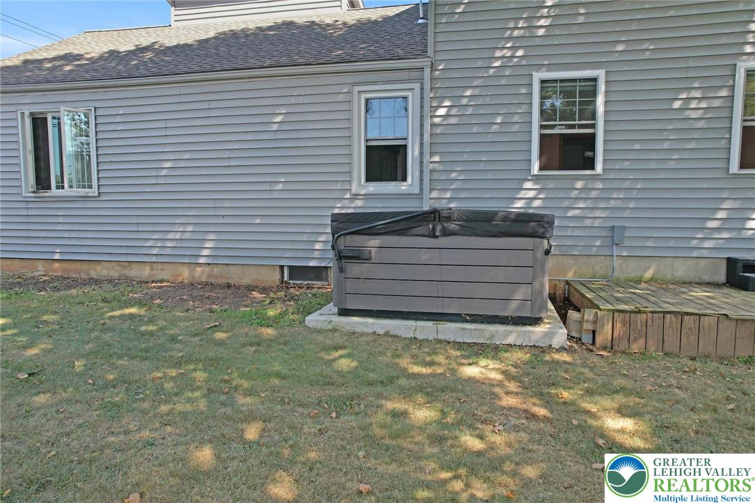 422 Center Street Slatington, PA 18080 - Photo 18 of 59