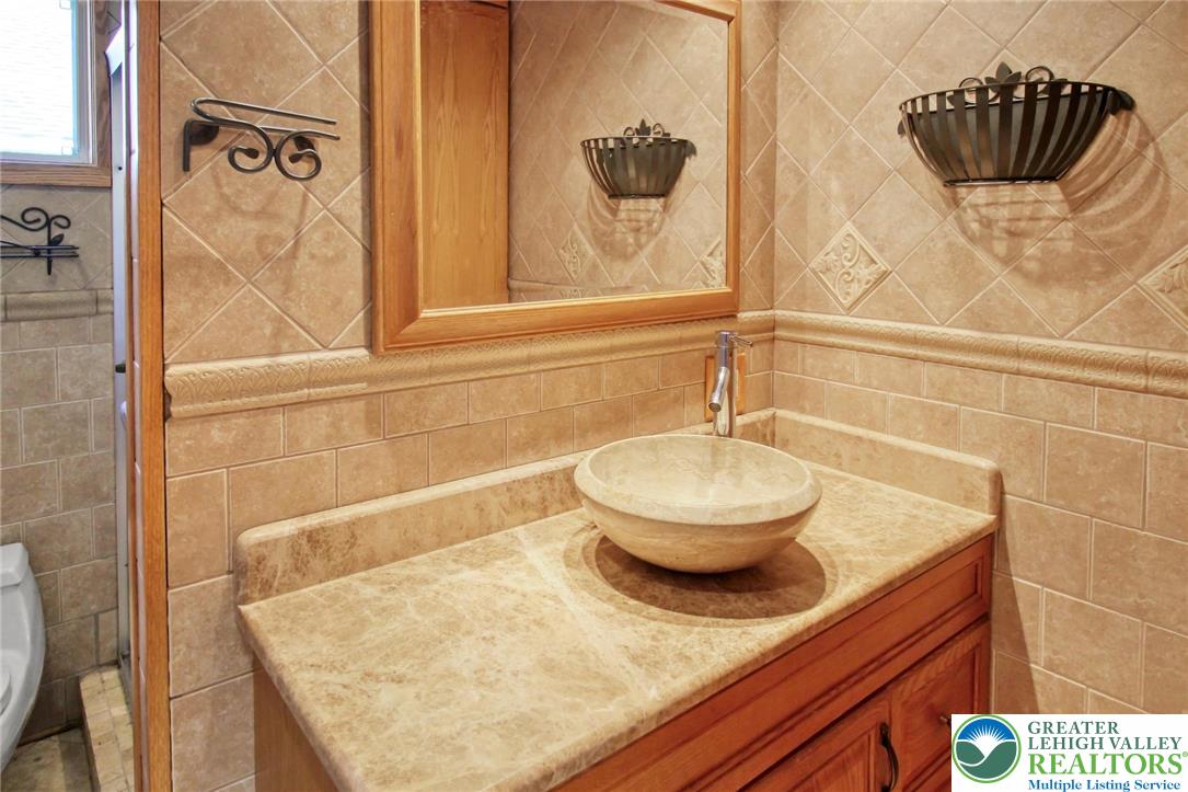 422 Center Street Slatington, PA 18080 - Photo 38 of 59