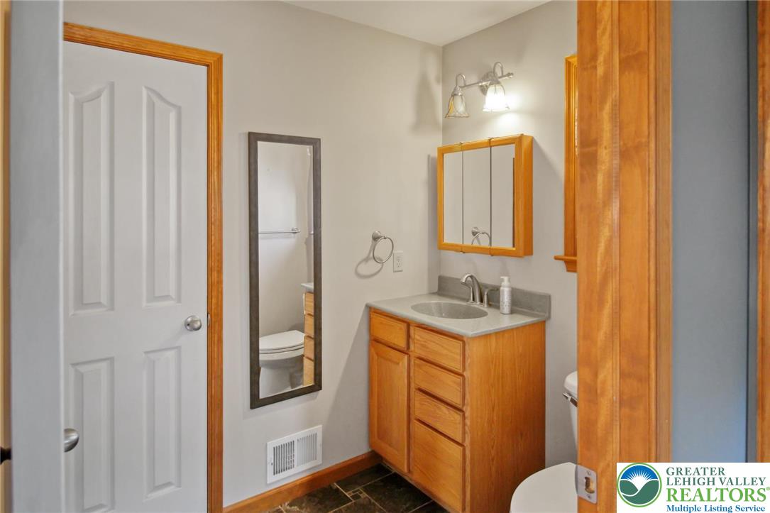 422 Center Street Slatington, PA 18080 - Photo 47 of 59