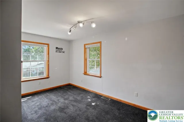 $354,900 | 422 Center Street, Slatington, PA 18080