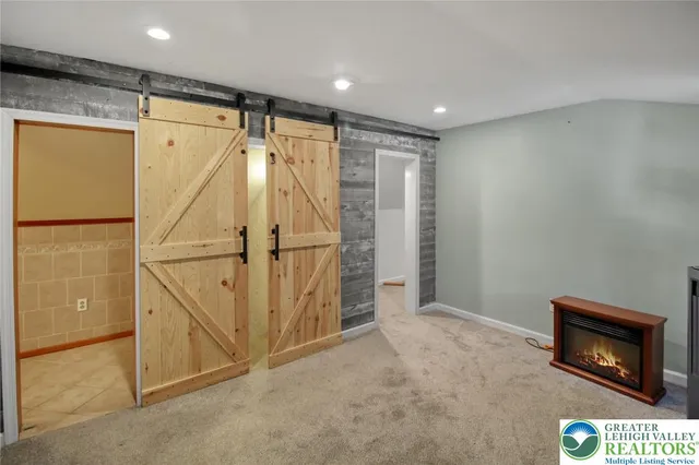 $354,900 | 422 Center Street, Slatington, PA 18080