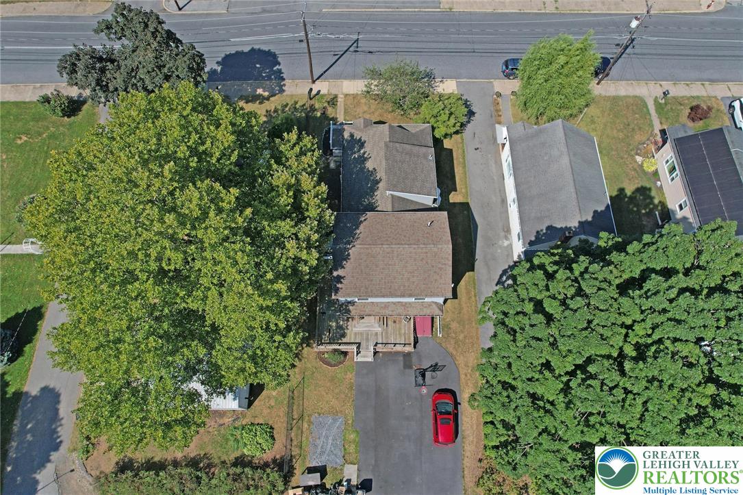 422 Center Street Slatington, PA 18080 - Photo 8 of 59