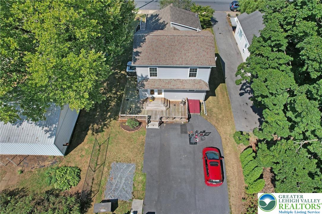 422 Center Street Slatington, PA 18080 - Photo 9 of 59