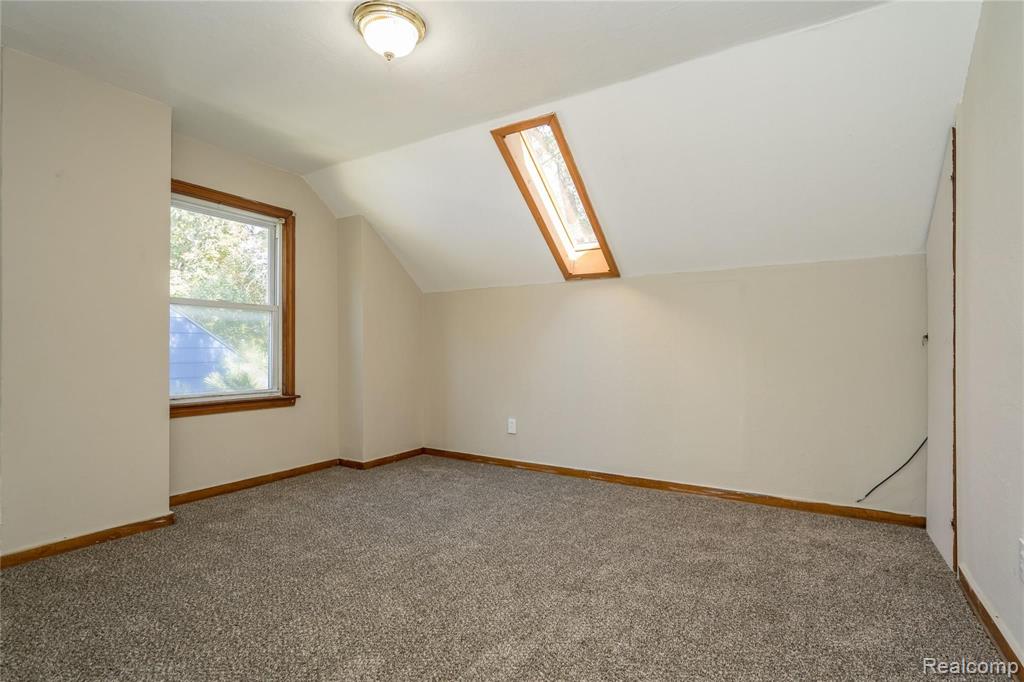24844 Landau Center Line, MI 48015 - Photo 39 of 58