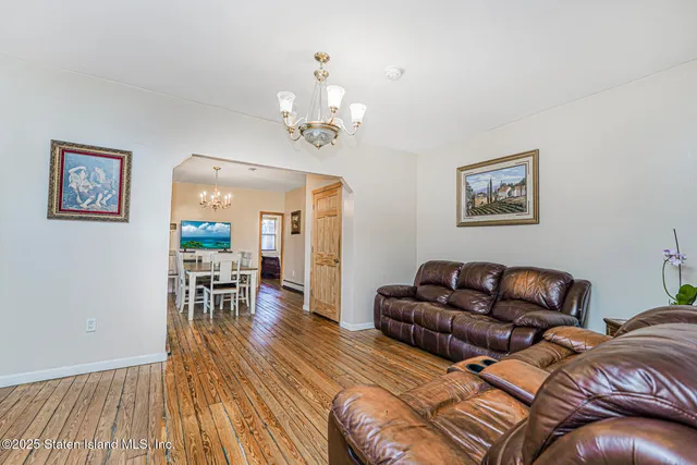 $599,888 | 261 Grimsby Street | Midland Beach