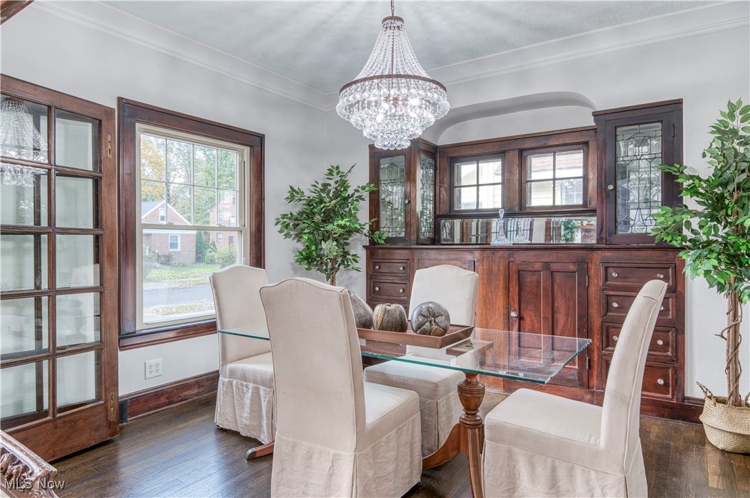 3901 Glenwood Road Cleveland, OH 44121 - Photo 6 of 46 Gallery Image 6