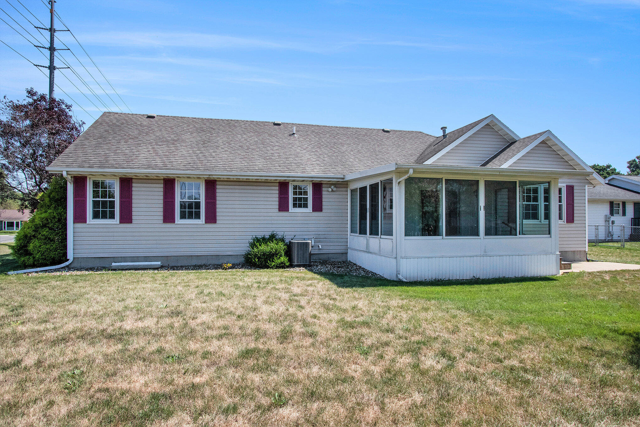 6514 Jericho Road Stevensville, MI 49127 - Photo 15 of 19 img_4331_734