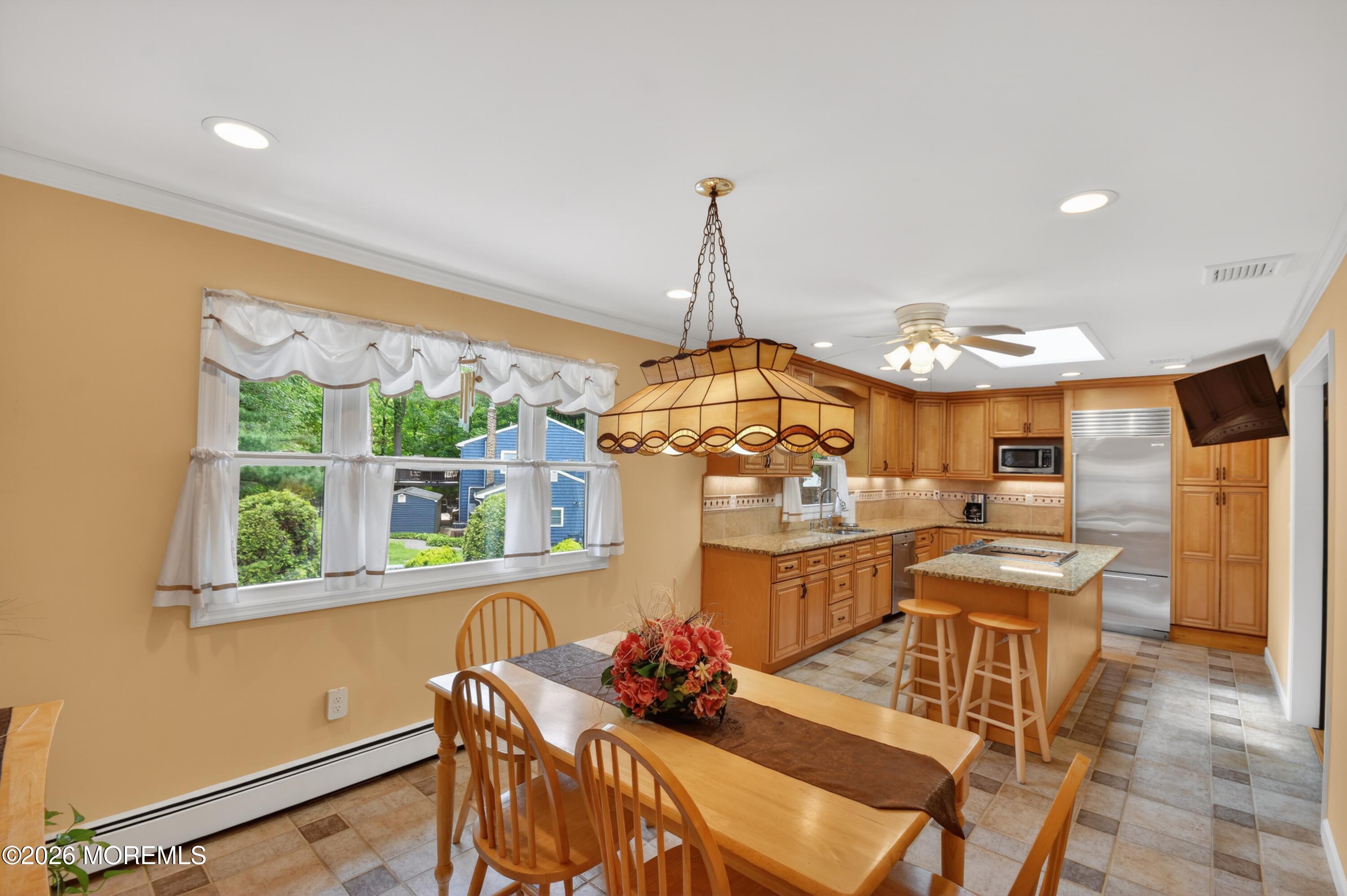 17 Point O Woods Road Middletown, NJ 07748 - Photo 19 of 60 39_17_Point_O_Woods_Rd-Dining_room-0042