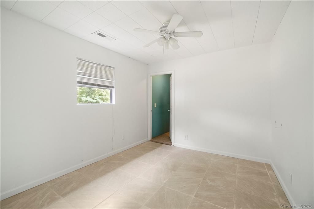305 Fielding Road Charlotte, NC 28214 - Photo 22 of 23 Gallery Image 22