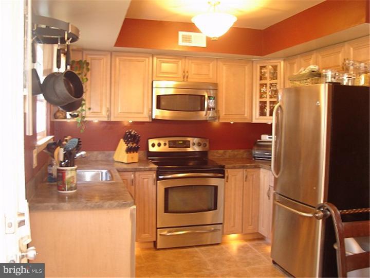 9 School Road Horsham, PA 19044 - Photo 3 of 19 Gallery Image 3