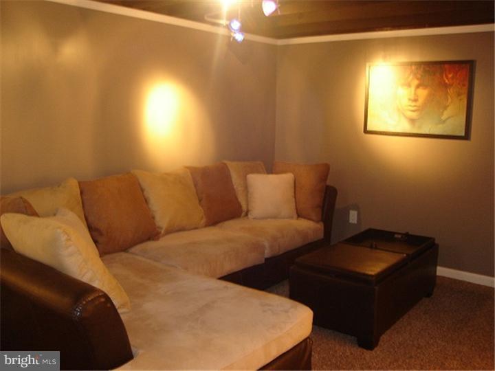 9 School Road Horsham, PA 19044 - Photo 8 of 19 Gallery Image 8