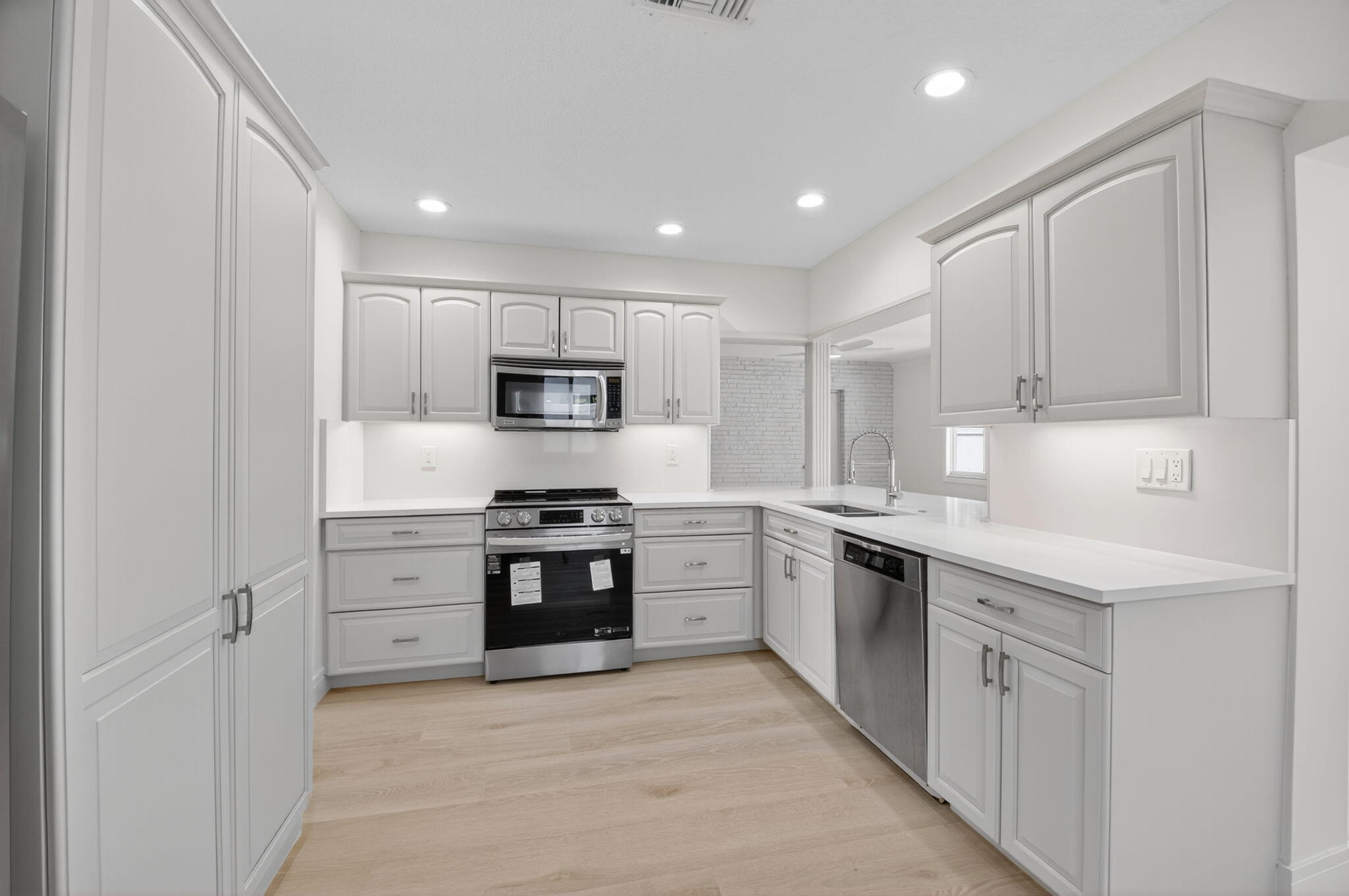 4998 Northwest 4th Avenue Boca Raton, FL 33431 - Photo 25 of 52 25-web-or-mls-DSC_5345