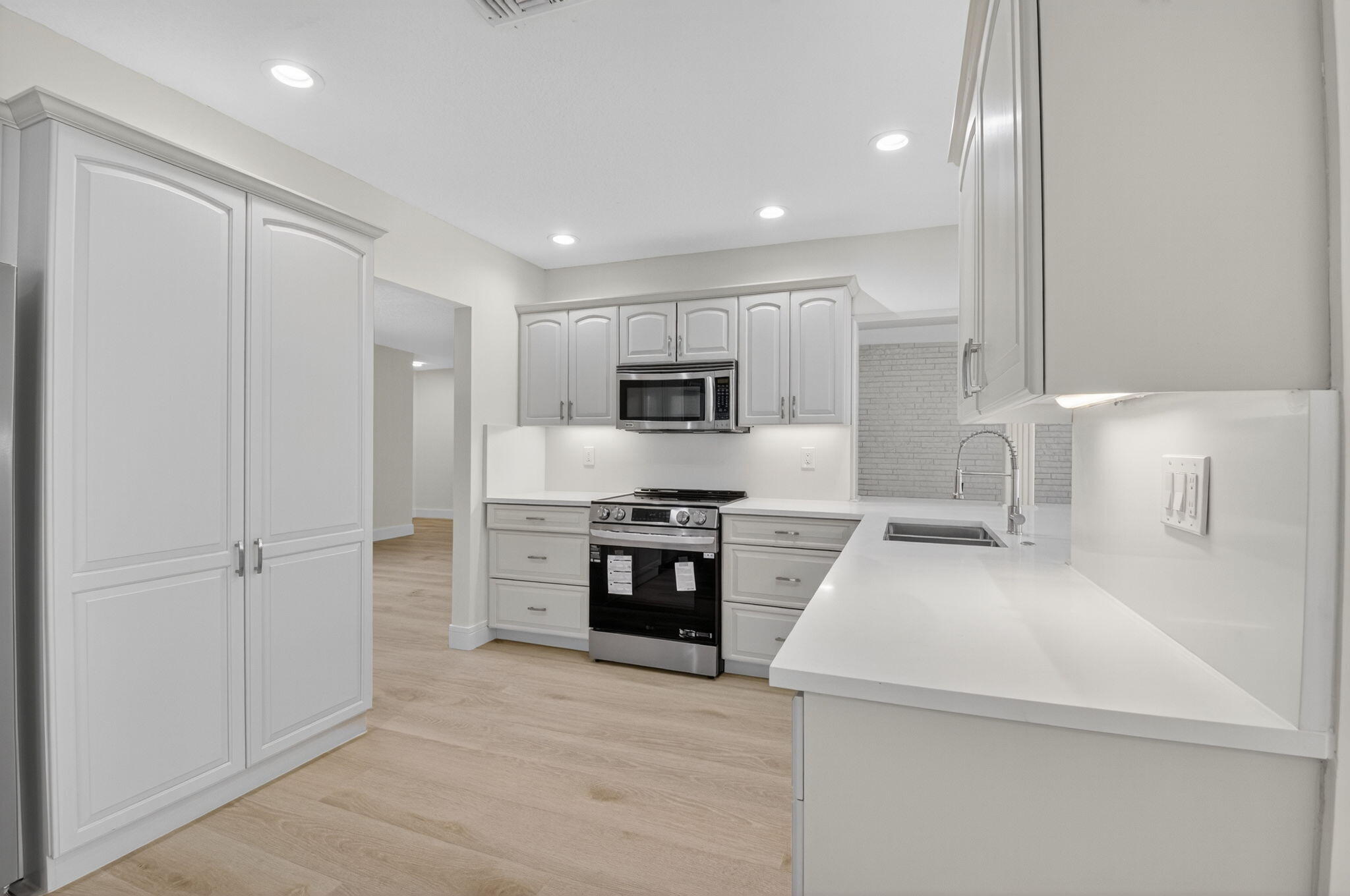 4998 Northwest 4th Avenue Boca Raton, FL 33431 - Photo 26 of 52 26-web-or-mls-DSC_5349