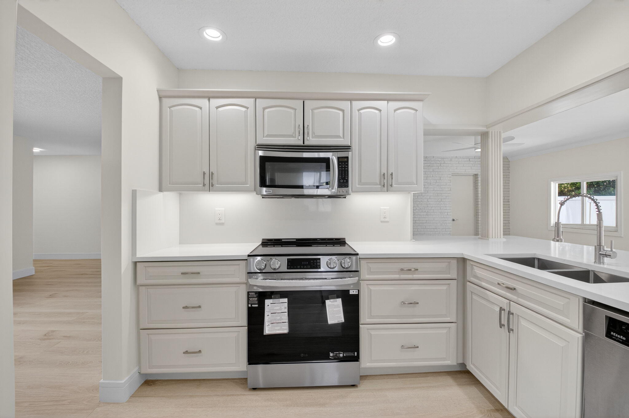 4998 Northwest 4th Avenue Boca Raton, FL 33431 - Photo 27 of 52 27-web-or-mls-DSC_5355