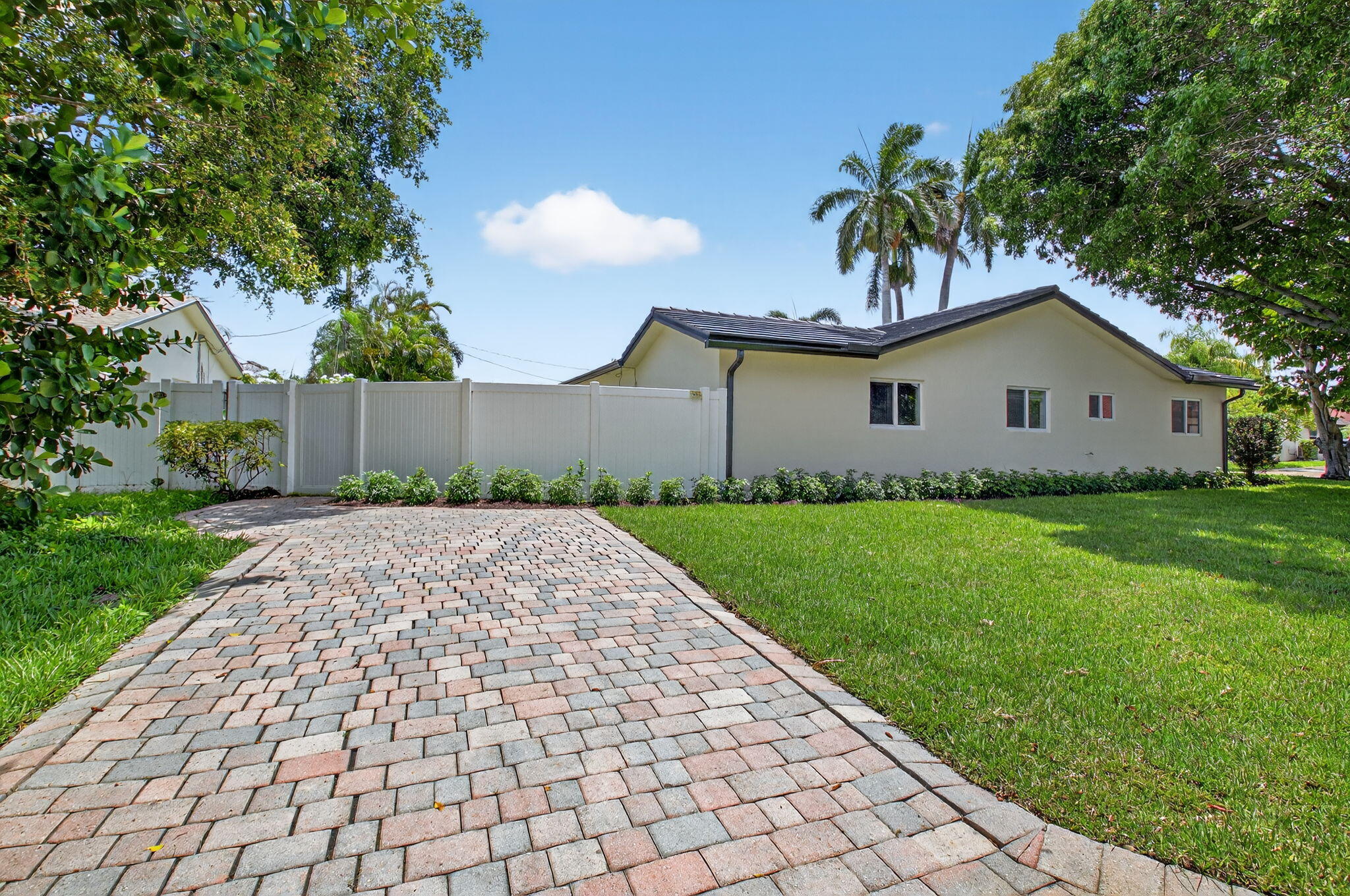 4998 Northwest 4th Avenue Boca Raton, FL 33431 - Photo 38 of 52 38-web-or-mls-DSC_5412